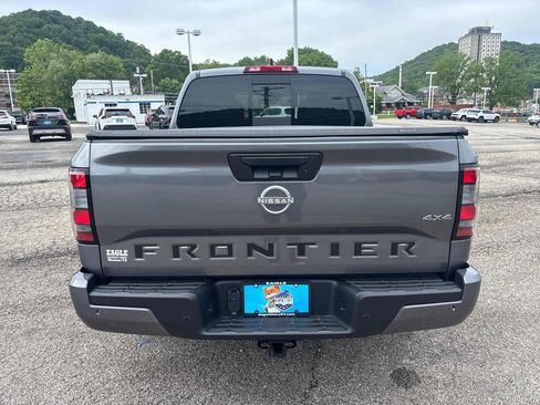 Used 2025 Nissan Frontier SV w/ SV Convenience Package AWD/4WD image 4