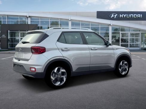 New 2026 Hyundai Venue SEL FWD image 8