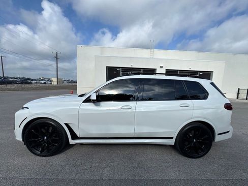 Certified 2024 BMW X7 xDrive40i w/ M Sport Package AWD/4WD image 4