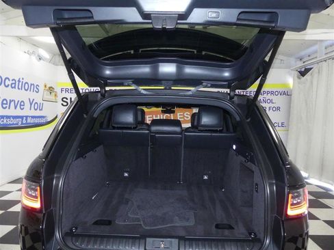 Used 2020 Land Rover Range Rover Sport HST image 30