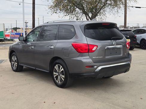 Used 2020 Nissan Pathfinder SL image 5