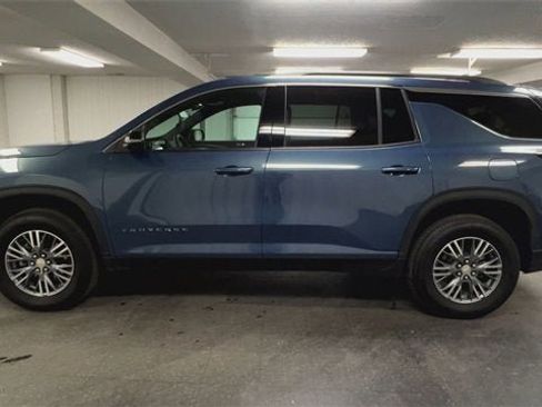 Certified 2025 Chevrolet Traverse LT image 5