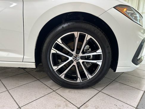 Used 2025 Volkswagen Jetta Sport FWD image 13