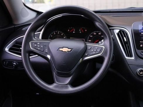 Used 2024 Chevrolet Malibu LT FWD image 23
