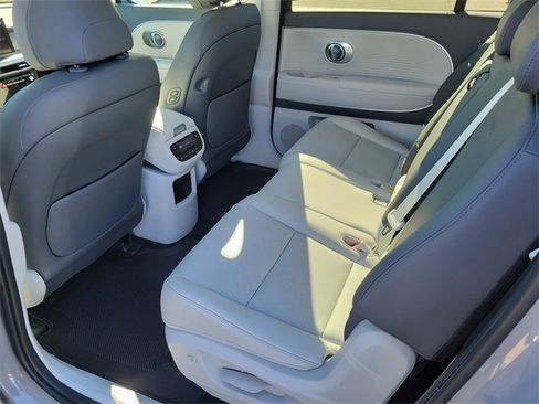 New 2026 Hyundai Ioniq 9 SEL image 19