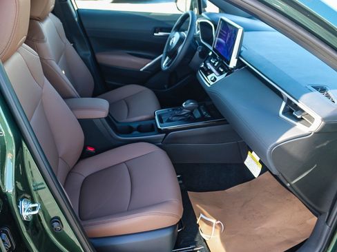 New 2026 Toyota Corolla Cross XLE FWD image 18