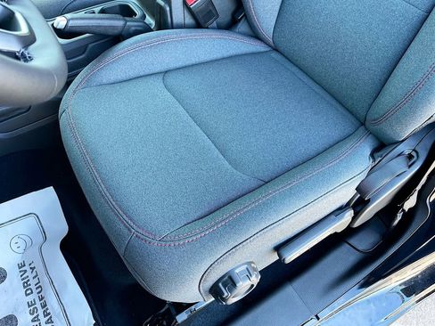 New 2025 Jeep Wrangler Unlimited Rubicon w/ Convenience Group image 19