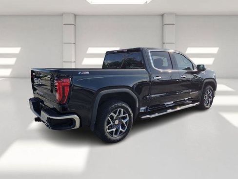 Used 2023 GMC Sierra 1500 SLT w/ SLT Premium Package image 5