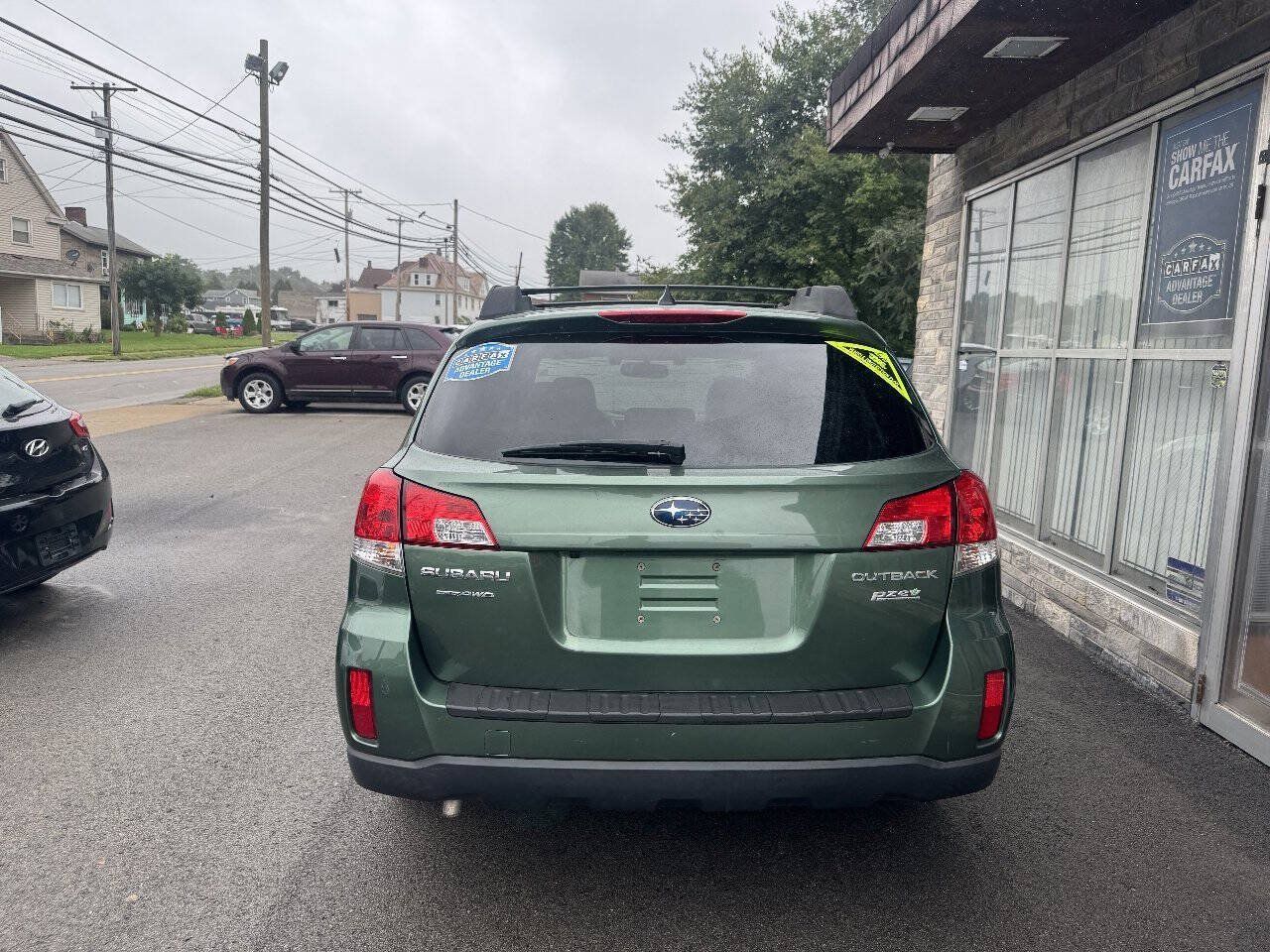Used 2014 Subaru Outback 2.5i Limited AWD/4WD image 4