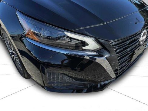 Used 2025 Nissan Altima 2.5 SV FWD image 52