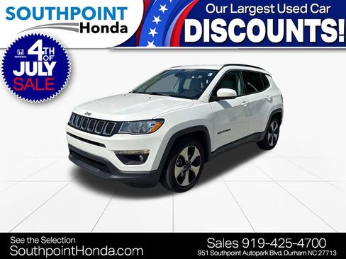 Used 2020 Jeep Compass Latitude w/ Popular Equipment Group FWD image 3
