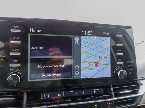 Certified 2024 Toyota Sienna XLE image 23