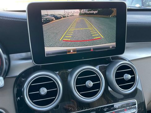 Used 2017 Mercedes-Benz GLC 300 w/ Premium 2 Package image 18