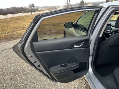 Used 2019 Honda Civic EX image 22