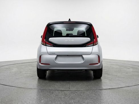 Used 2025 Kia Soul LX w/ LX Technology Package image 7