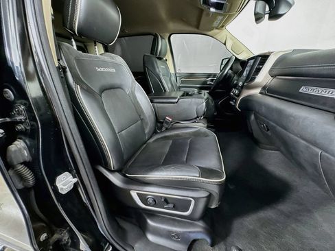 Used 2019 RAM 1500 Laramie AWD/4WD image 33