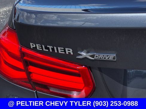 Used 2018 BMW 320i xDrive Sedan AWD/4WD image 9