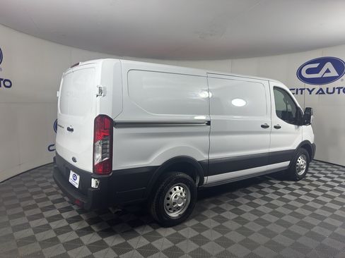 Used 2023 Ford Transit 250 Low Roof AWD image 2