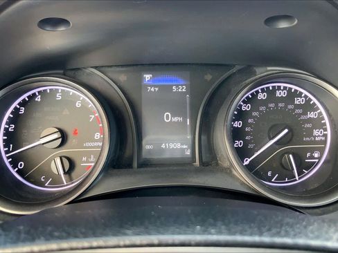 Used 2022 Toyota Camry SE image 24