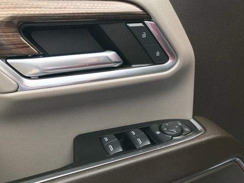 Used 2024 Chevrolet Silverado 3500 LT w/ Convenience Package image 6