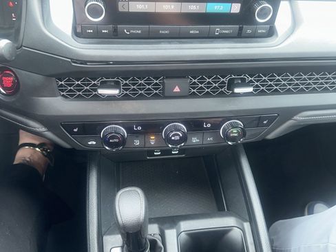 Used 2023 Honda Accord EX image 3