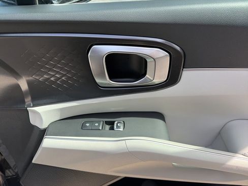Certified 2025 Kia Sorento EX w/ Panoramic Sunroof Package FWD image 27