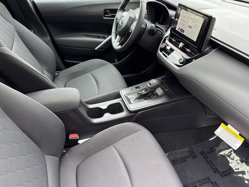 Certified 2026 Toyota Corolla Cross LE w/ Moonroof Package FWD image 22