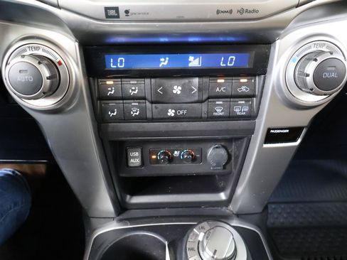 Used 2017 Toyota 4Runner Limited AWD/4WD image 50