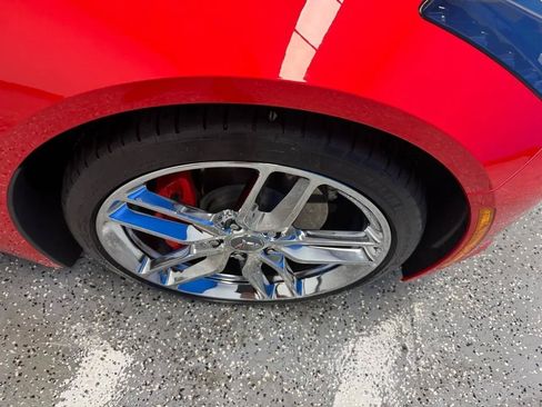 Used 2019 Chevrolet Corvette Stingray Coupe w/ 1LT RWD image 25