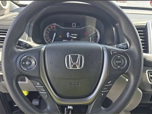 Used 2016 Honda Pilot LX image 6