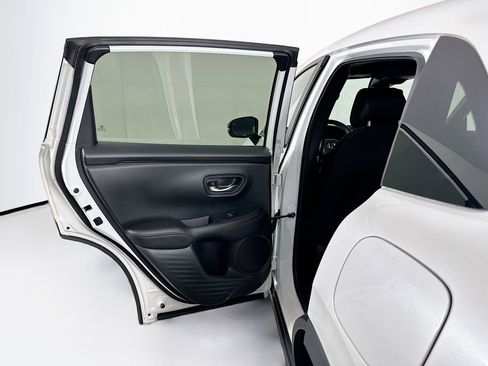 Used 2024 Honda HR-V Sport image 25