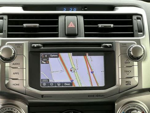 Used 2016 Toyota 4Runner SR5 AWD/4WD image 11