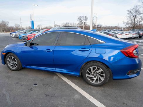 Used 2017 Honda Civic EX image 4