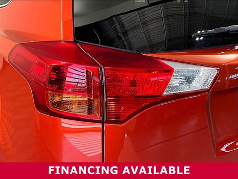 Used 2015 Toyota RAV4 XLE FWD image 21