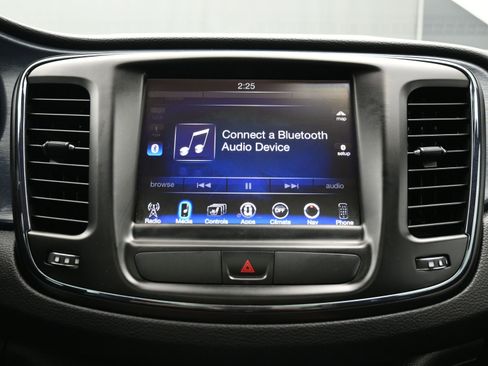 Used 2015 Chrysler 200 S w/ Navigation & Sound Group I image 32