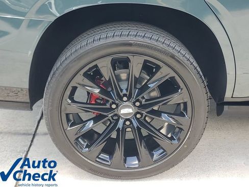 Used 2026 Cadillac Escalade V w/ LPO, ONYX Package AWD/4WD image 8