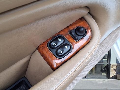 Used 1997 Jaguar XK8 Convertible image 11