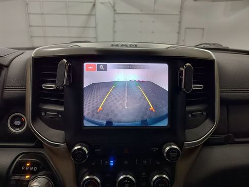 Used 2022 RAM 1500 Laramie AWD/4WD image 17