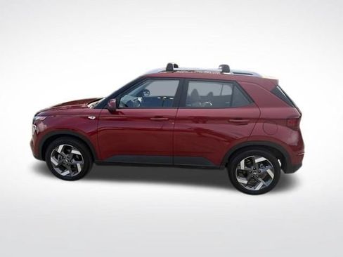 Used 2024 Hyundai Venue Limited FWD image 6