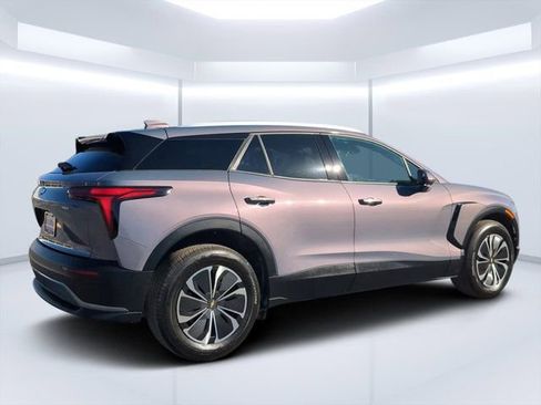 Used 2024 Chevrolet Blazer EV LT image 3