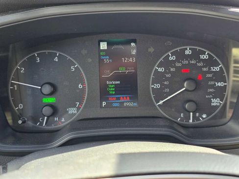 Used 2024 Toyota Corolla SE image 25