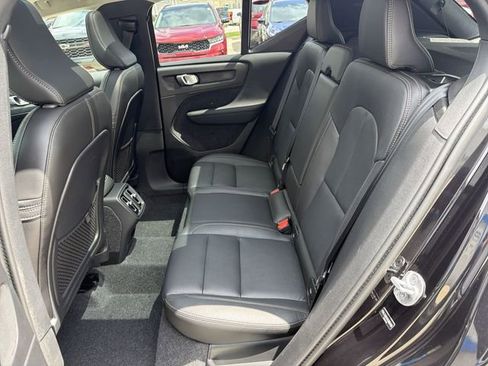 Used 2025 Volvo XC40 B5 Plus AWD/4WD image 24