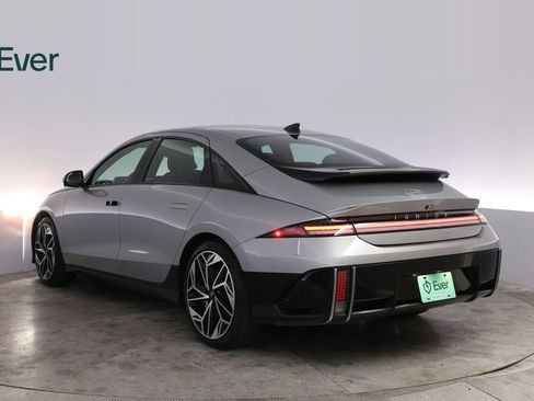 Used 2024 Hyundai Ioniq 6 Limited RWD image 17