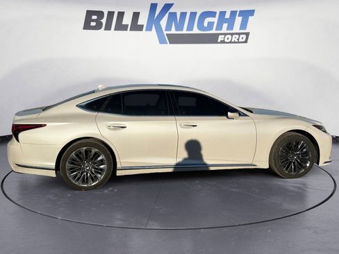 Used 2022 Lexus LS 500 w/ Accessory Package (Z1) RWD image 6