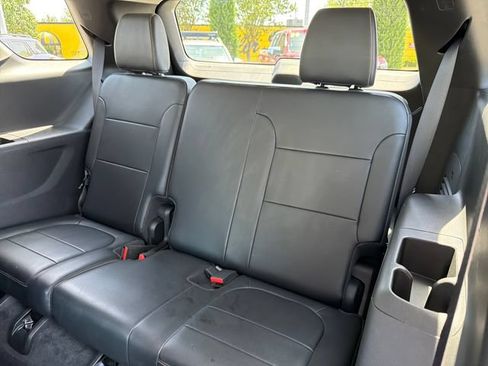 Used 2018 Chevrolet Traverse Premier w/ Redline Edition FWD image 24