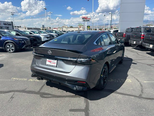New 2027 Nissan Sentra SR w/ Floor Mat Package FWD image 11