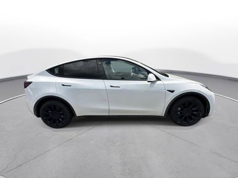 Used 2021 Tesla Model Y Long Range AWD/4WD image 5