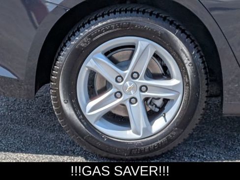 Used 2023 Chevrolet Malibu LT w/ Driver Confidence Package FWD image 10