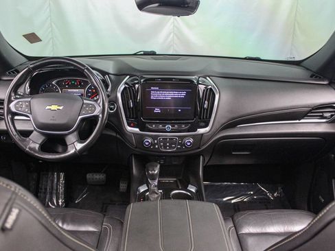 Used 2022 Chevrolet Traverse LT w/ LT Premium Package AWD/4WD image 31