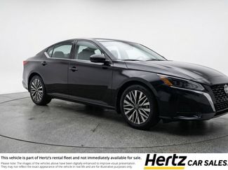 Used 2025 Nissan Altima 2.5 SV video 1